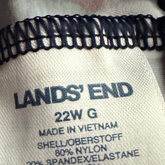 Lands' End two-piece - swim shorts and tank - size 20/22 - Picture 4 of 6